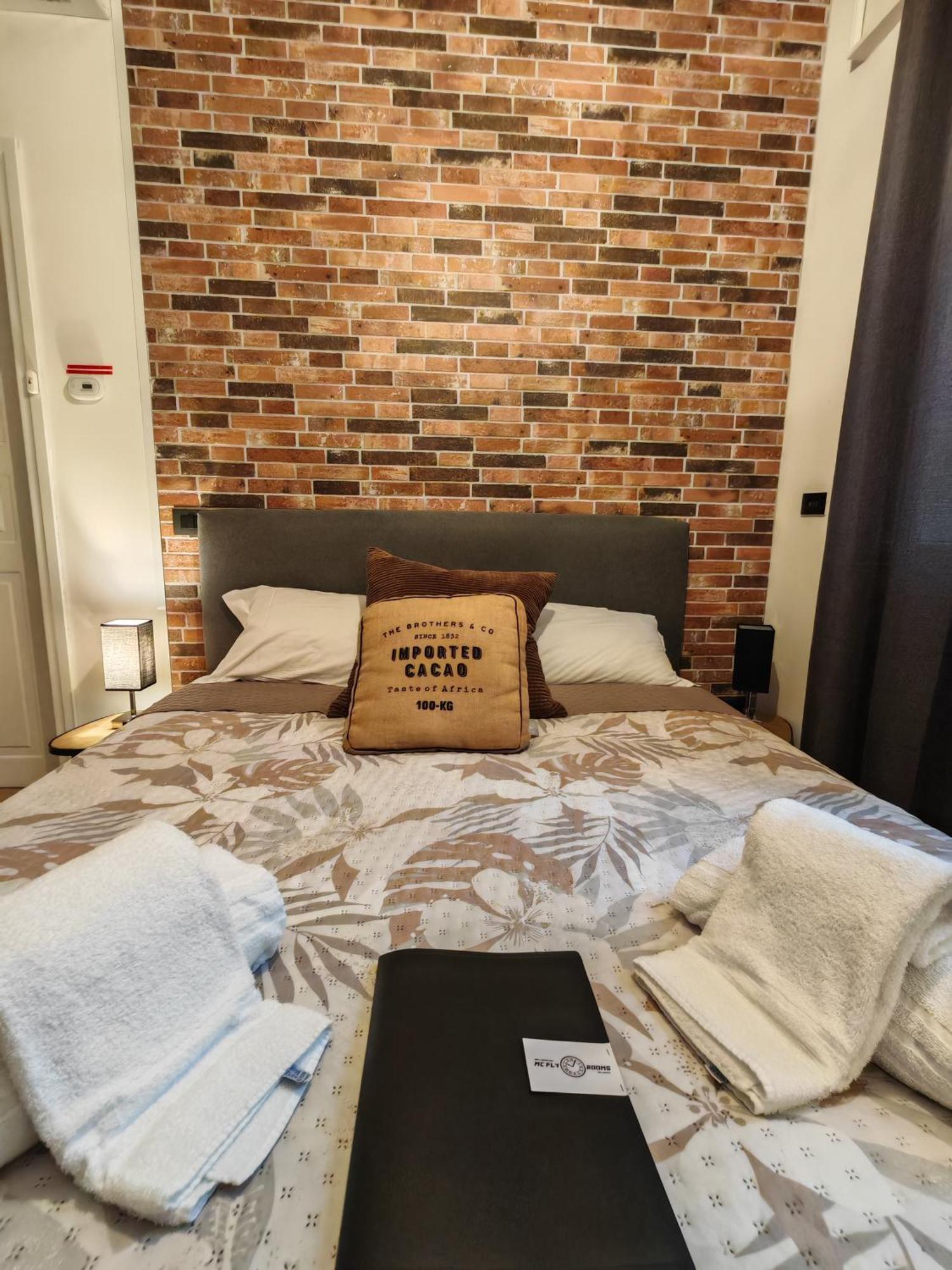 Mc Fly Rooms Malpensa Airport Галларате Екстер'єр фото